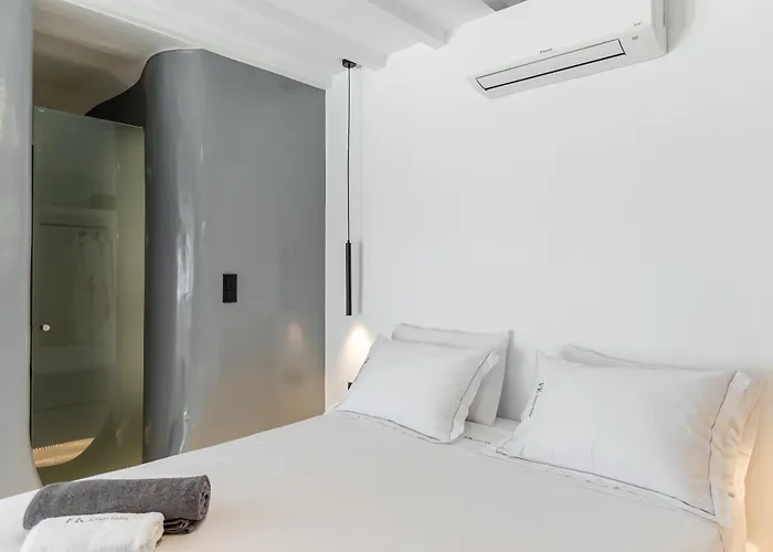 Fk Luxury - Orkos * Mikri Vigla